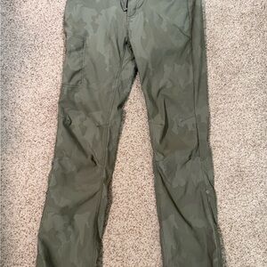 Prana Women's Halle Pant Green Camouflage